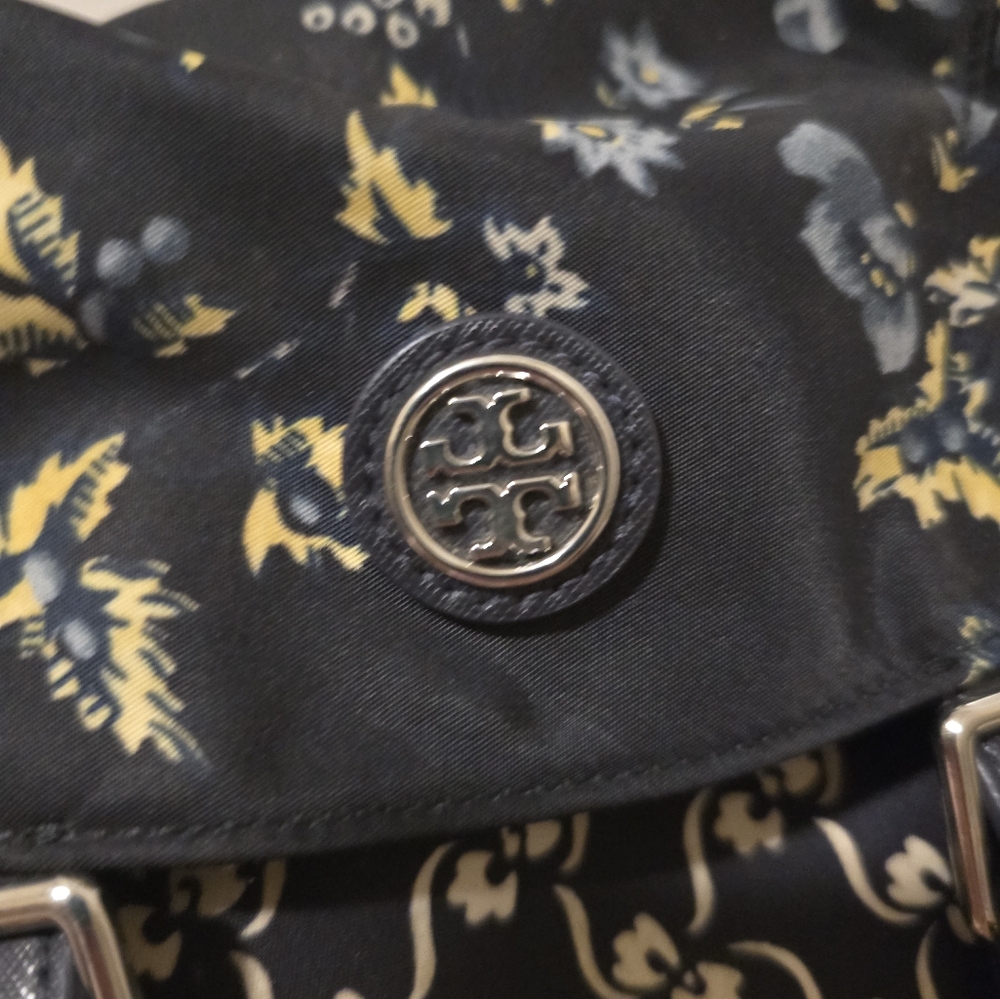 Tory Burch Crossbody - Picture 3 of 12
